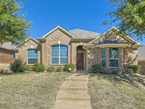 425 Castle Street Desoto TX 75115