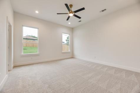 6038 Plum Dale Road Dallas TX 75241