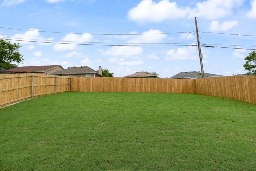 6038 Plum Dale Road Dallas TX 75241