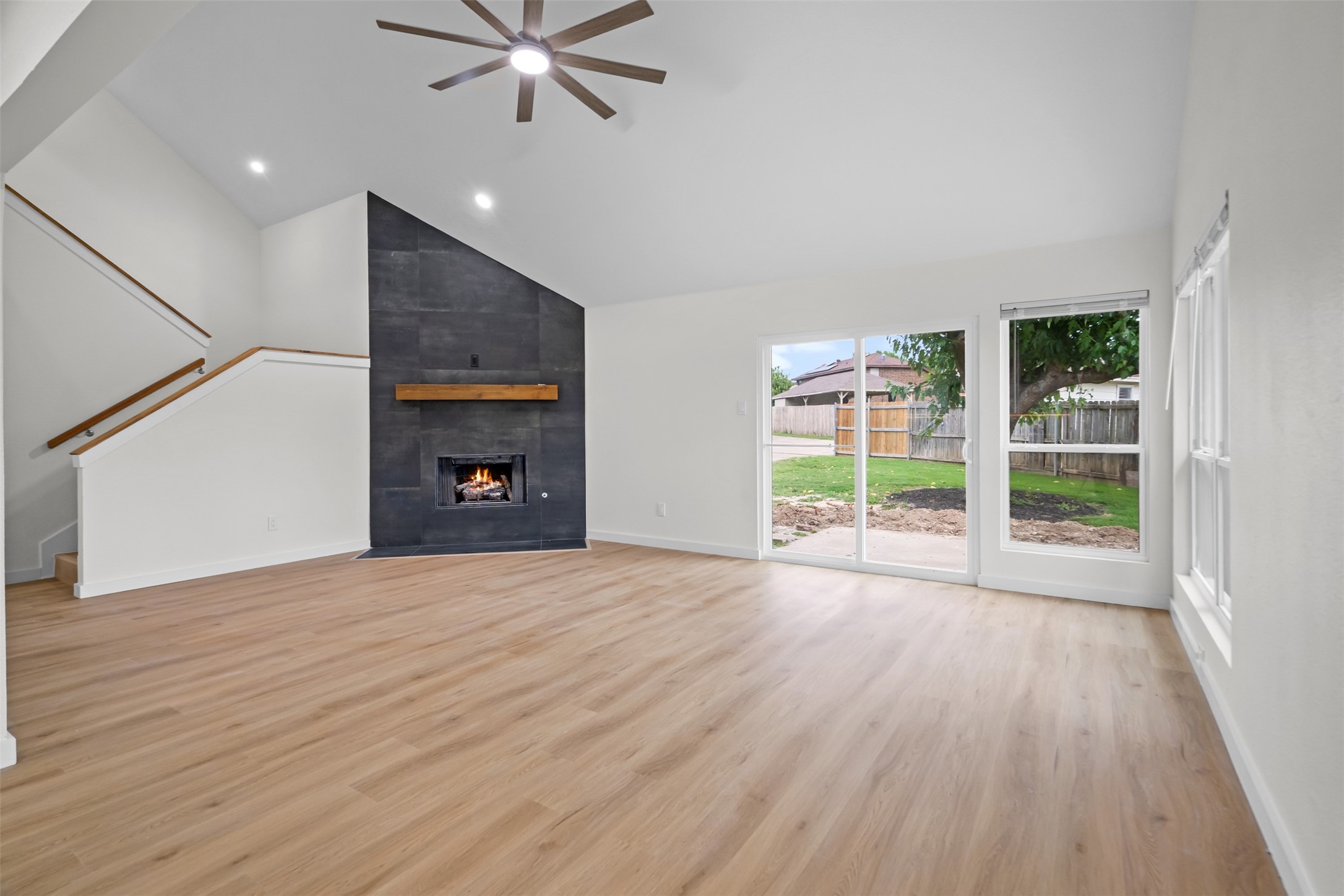 822 Aspen Lane Desoto TX 75115