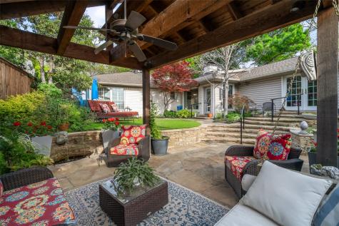 9709 Elmcrest Drive Dallas TX 75238