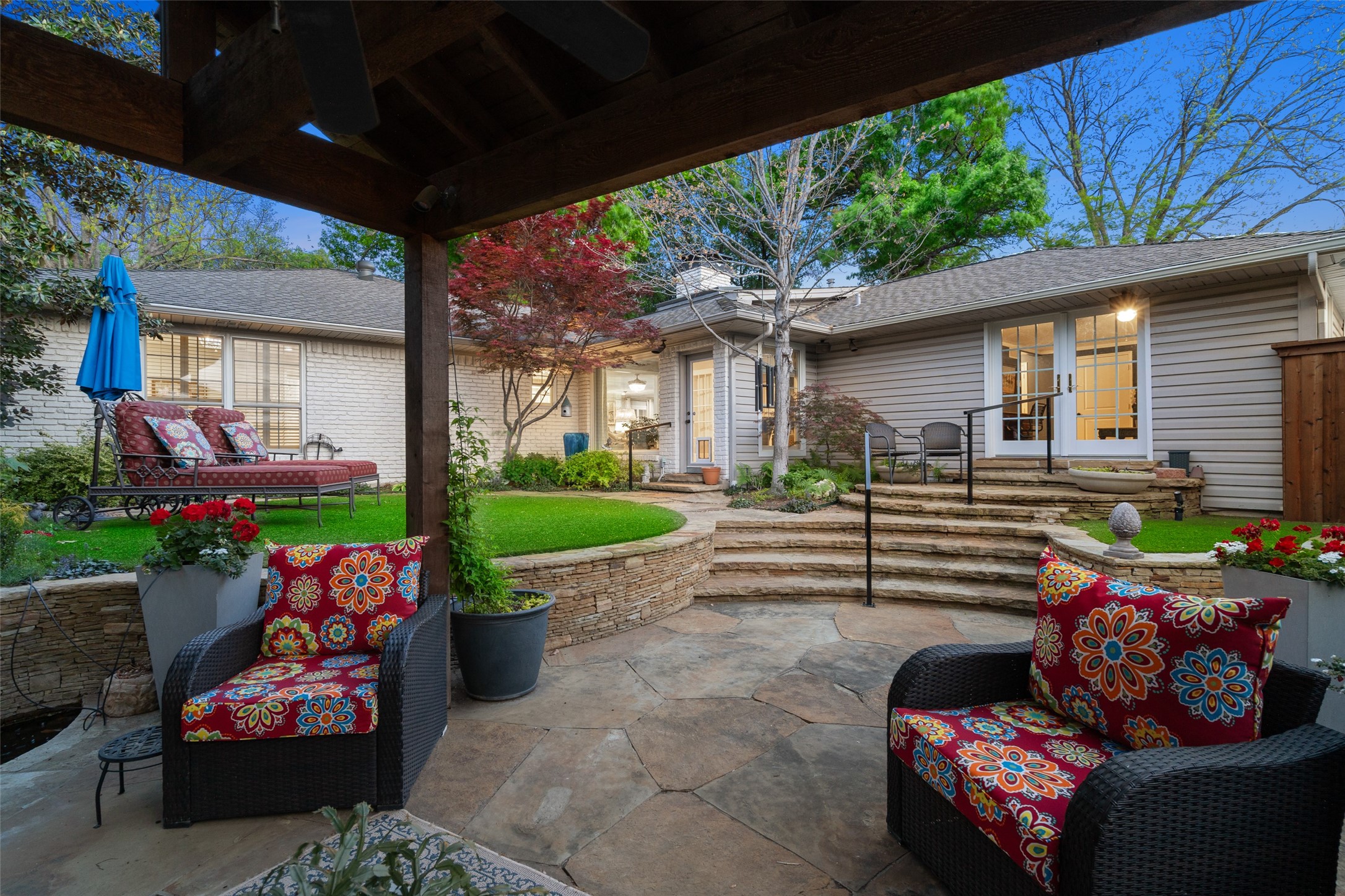 9709 Elmcrest Drive Dallas TX 75238