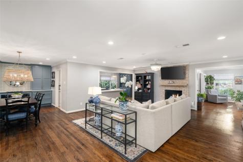 9709 Elmcrest Drive Dallas TX 75238