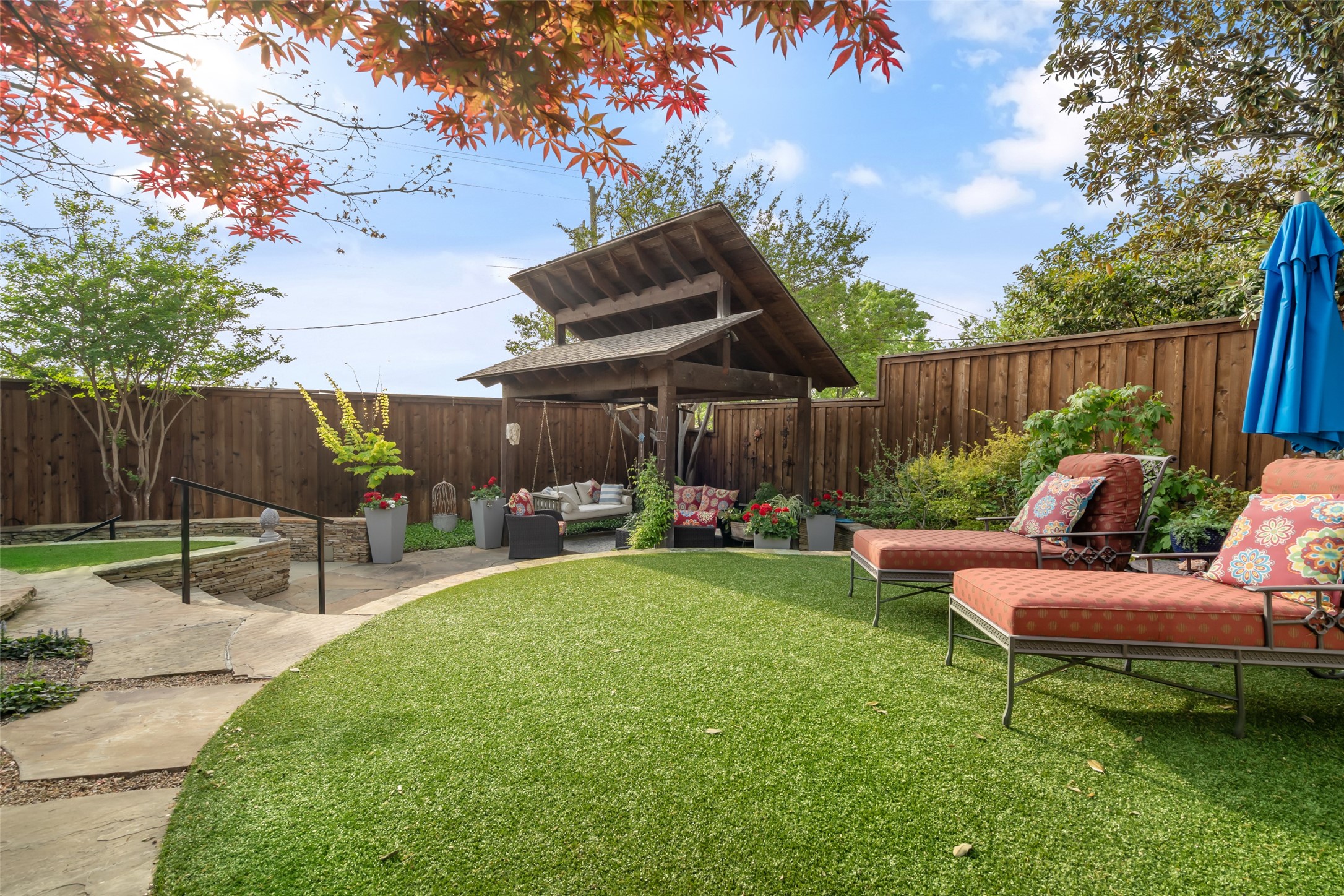 9709 Elmcrest Drive Dallas TX 75238