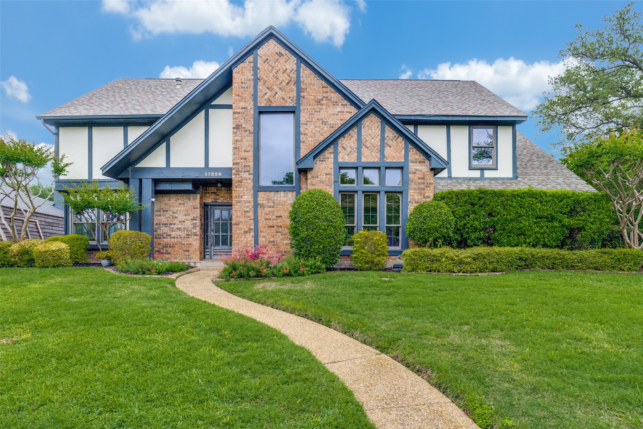 17228 Hidden Glen Drive Dallas TX 75248