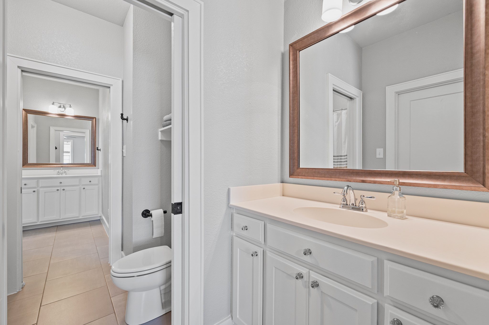 649 Prairie Avenue Aledo TX 76008