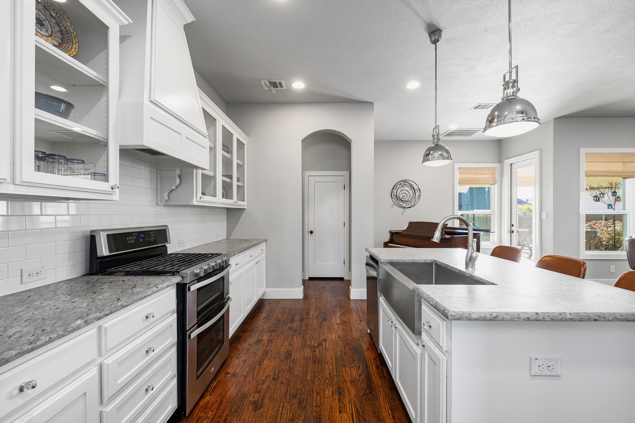 649 Prairie Avenue Aledo TX 76008