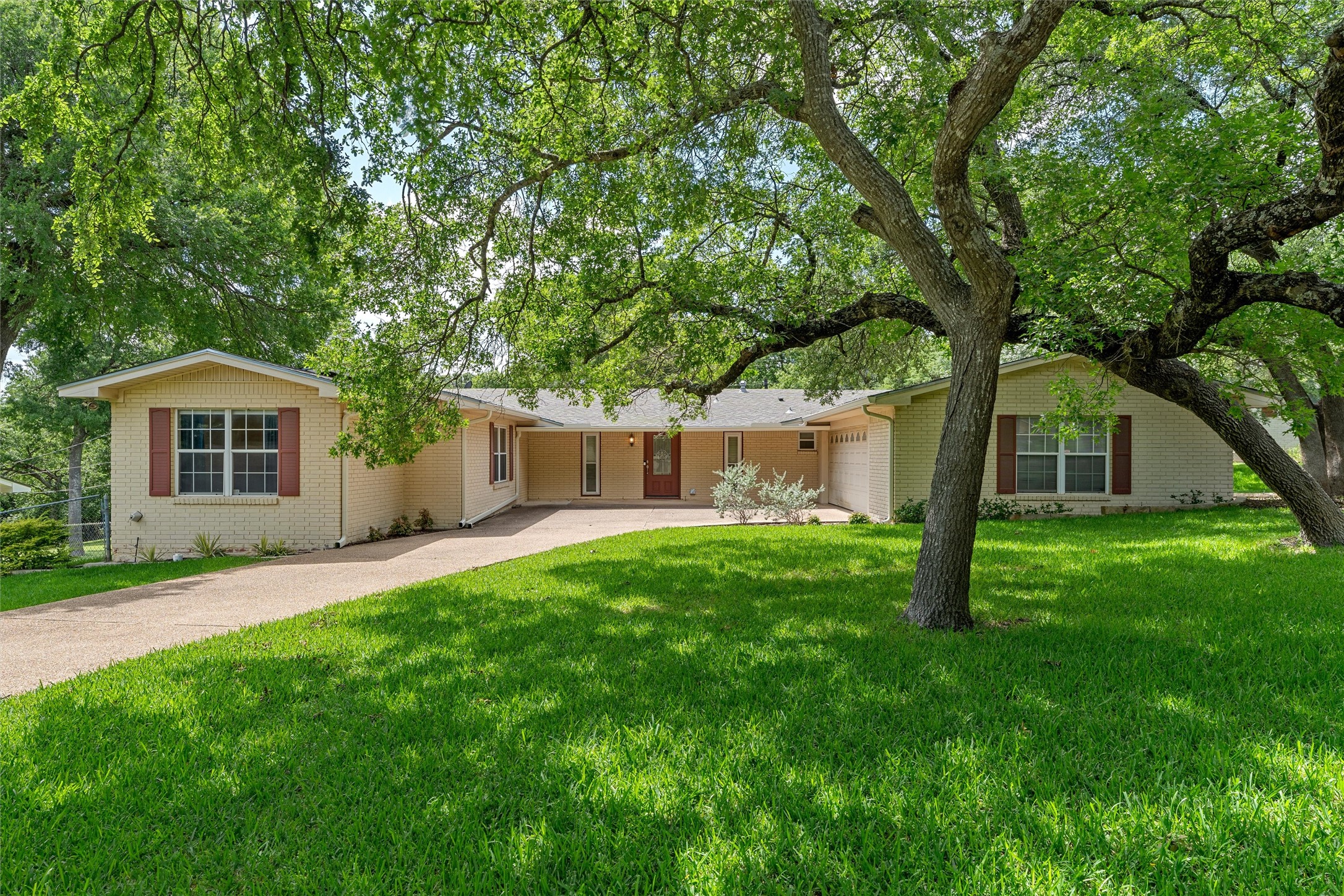 640 Cardinal Drive Woodway TX 76712