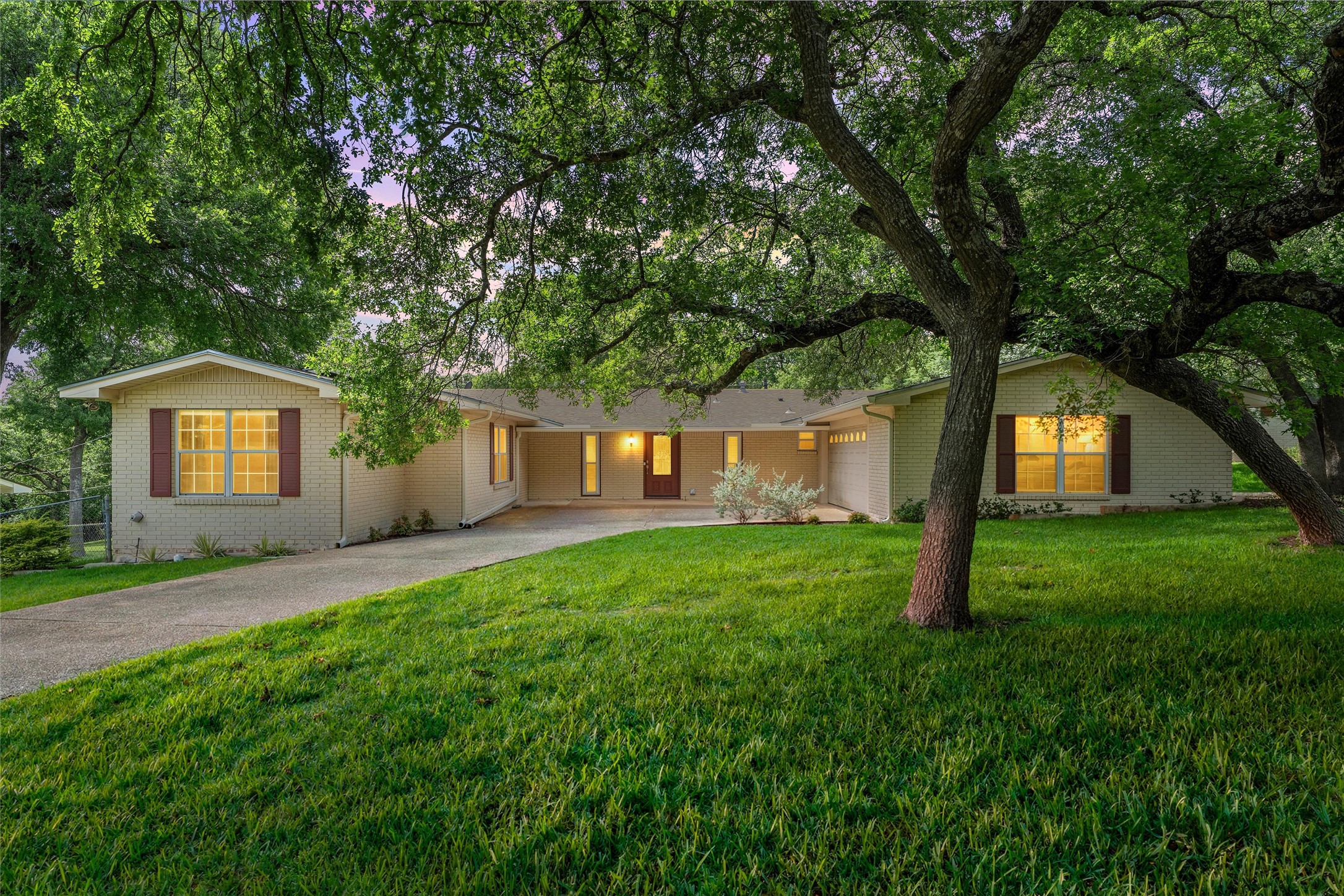 640 Cardinal Drive Woodway TX 76712