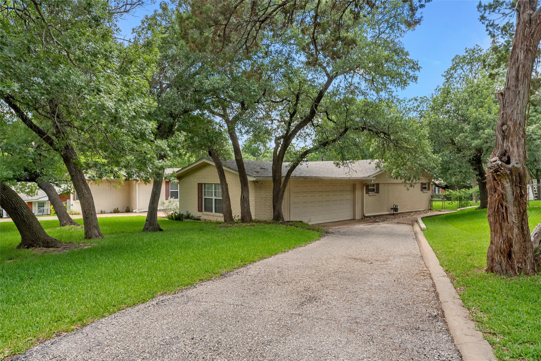 640 Cardinal Drive Woodway TX 76712