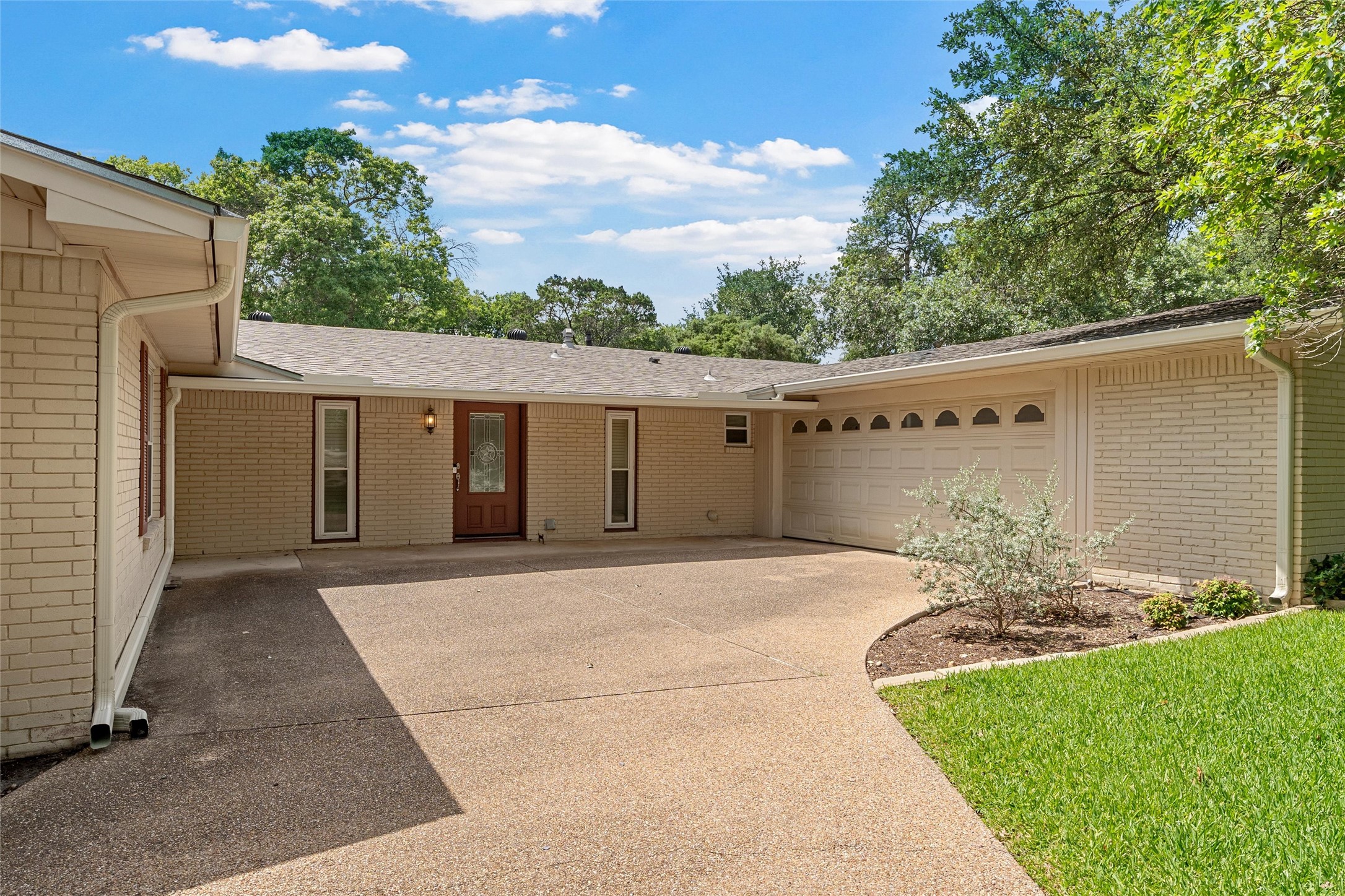 640 Cardinal Drive Woodway TX 76712