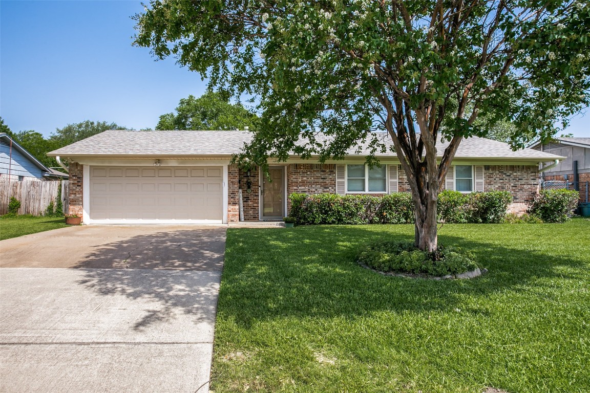 909 Keller Avenue Benbrook TX 76126