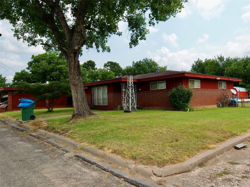 215 S 10th Street Jacksboro TX 76458
