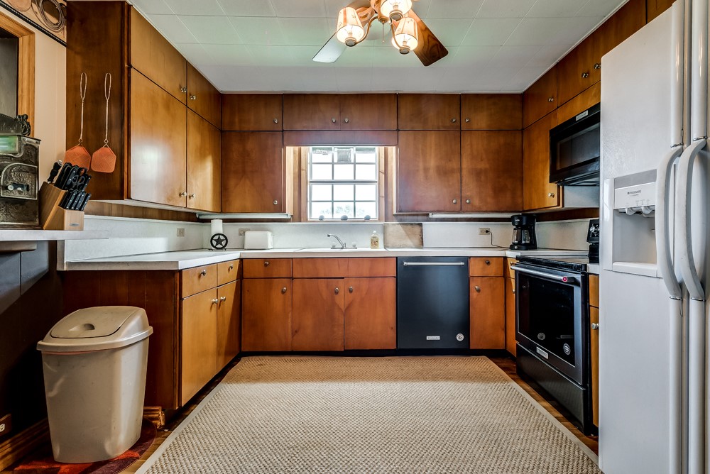 110 County Road 567 Eastland TX 76448