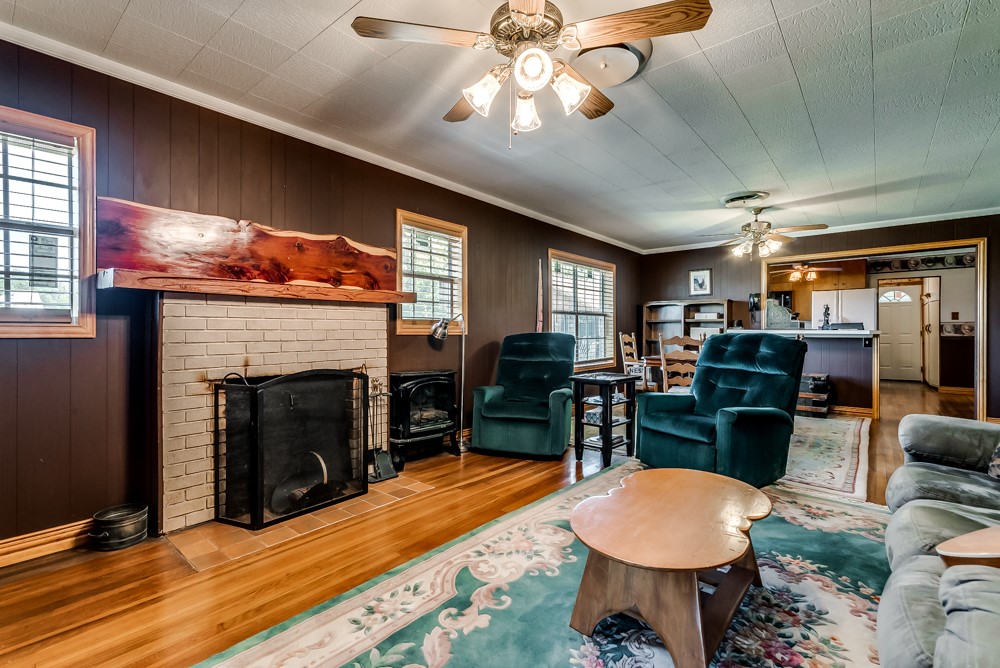 110 County Road 567 Eastland TX 76448