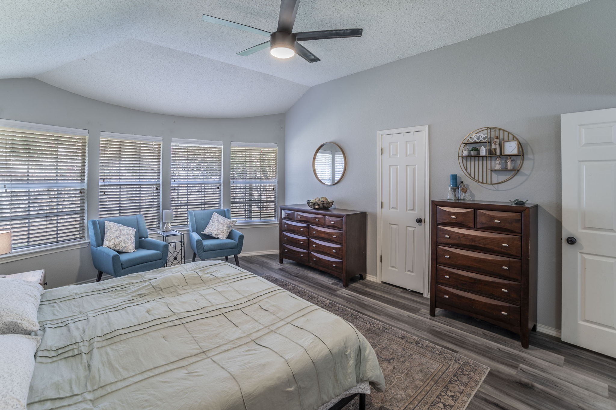 6405 Redstone Drive Arlington TX 76001