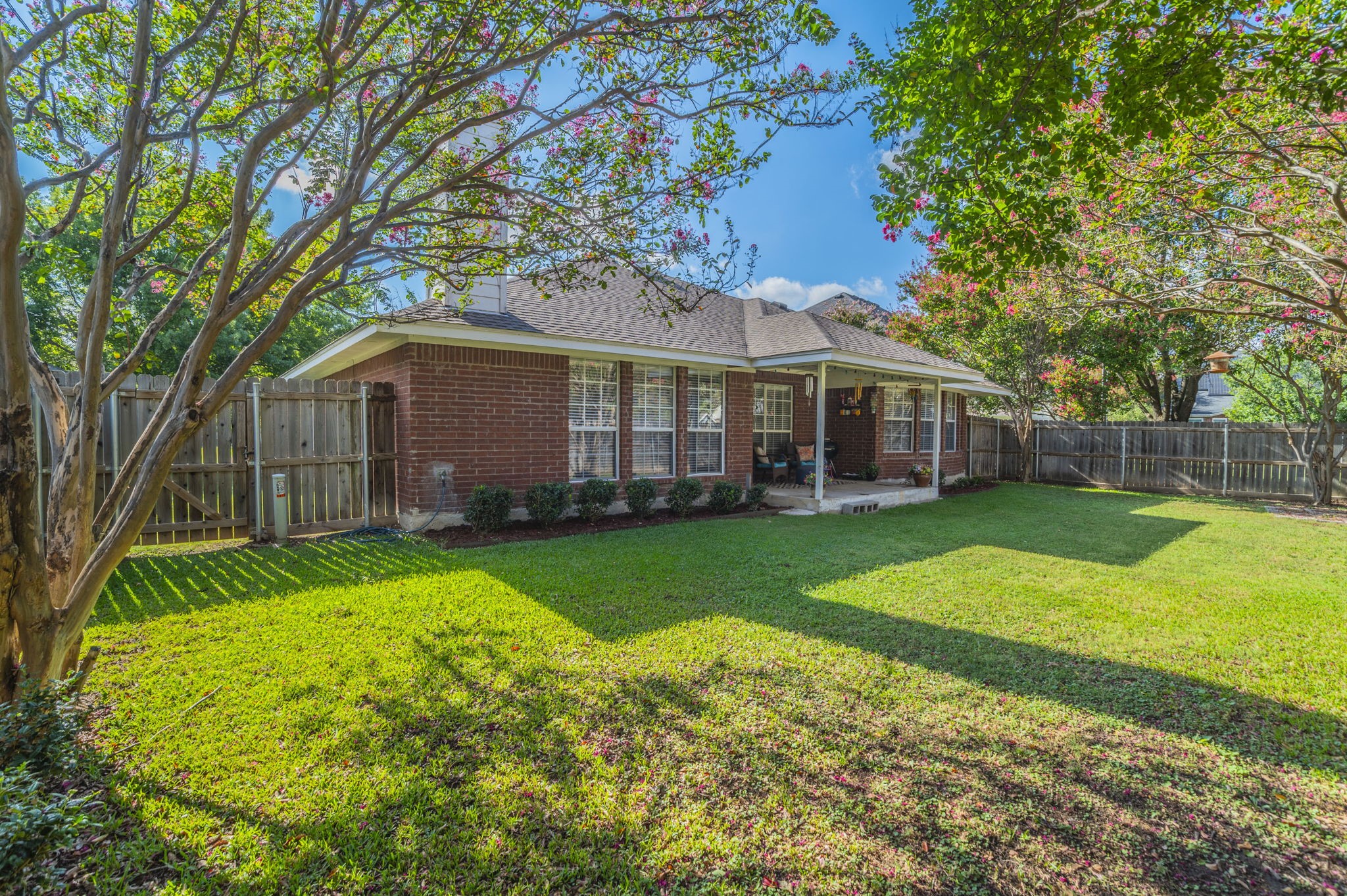 6405 Redstone Drive Arlington TX 76001