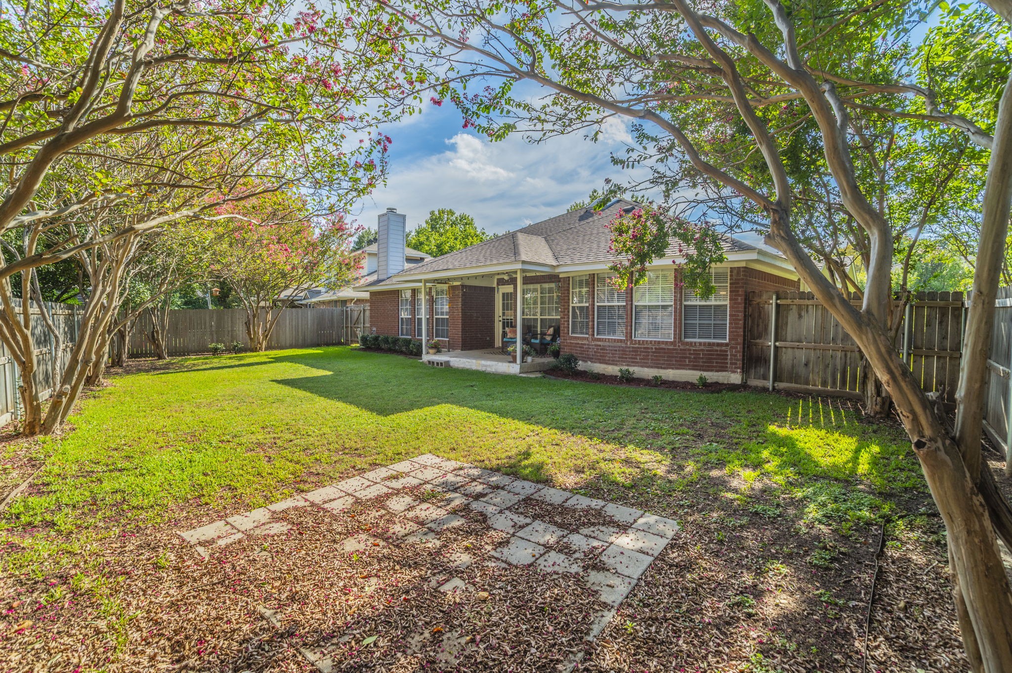 6405 Redstone Drive Arlington TX 76001