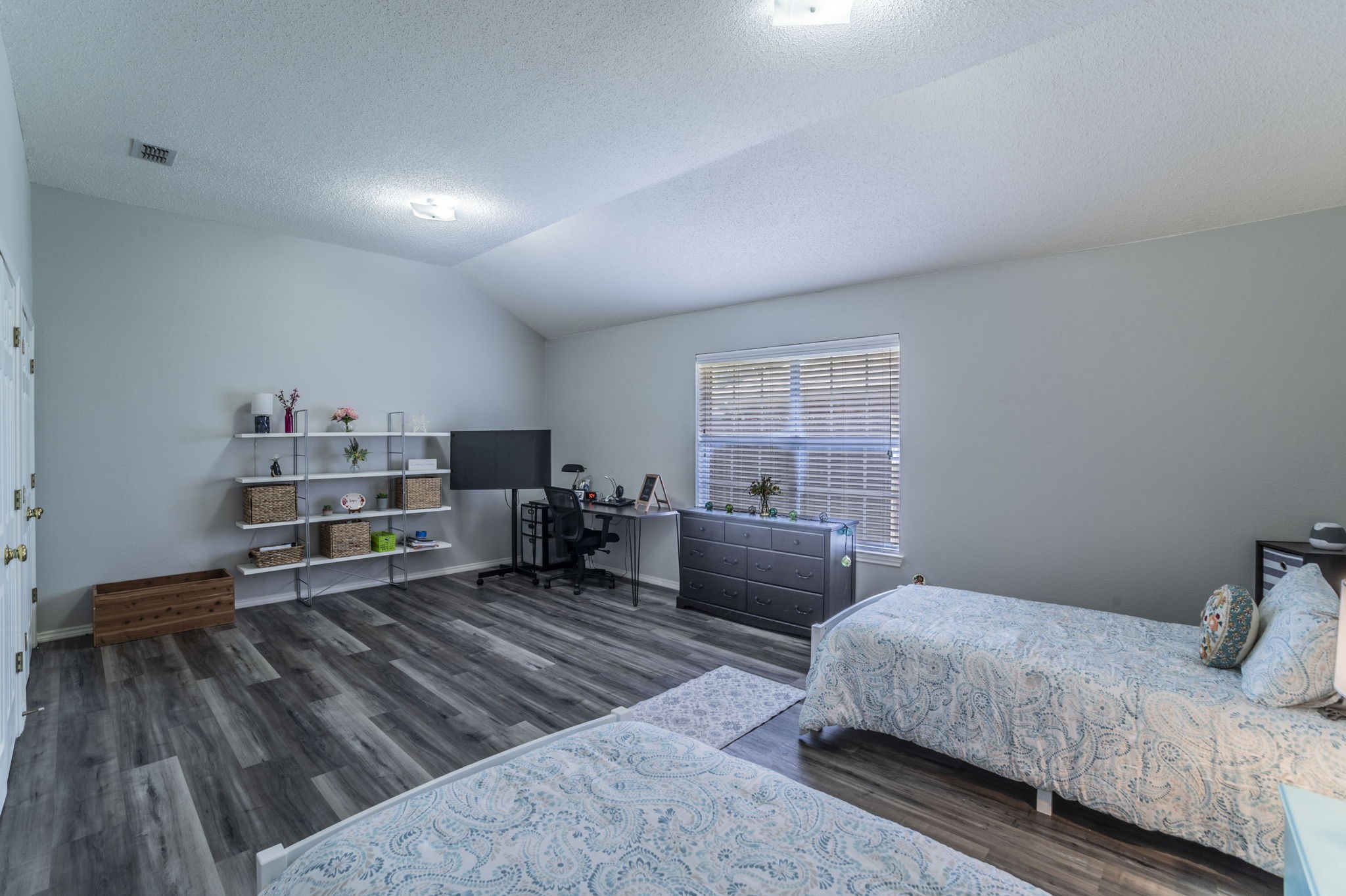 6405 Redstone Drive Arlington TX 76001