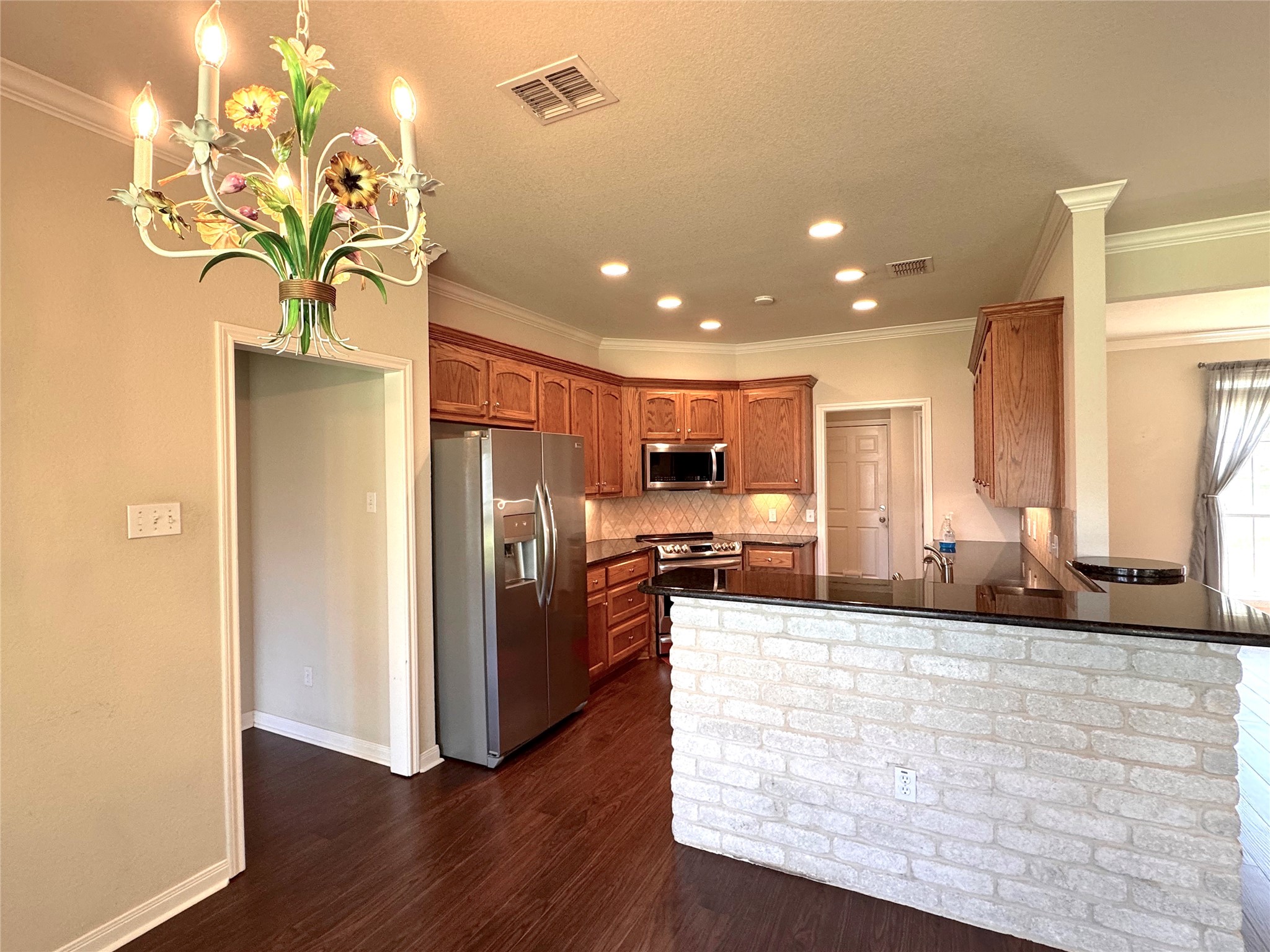 1128 Heatherwood Hewitt TX 76643