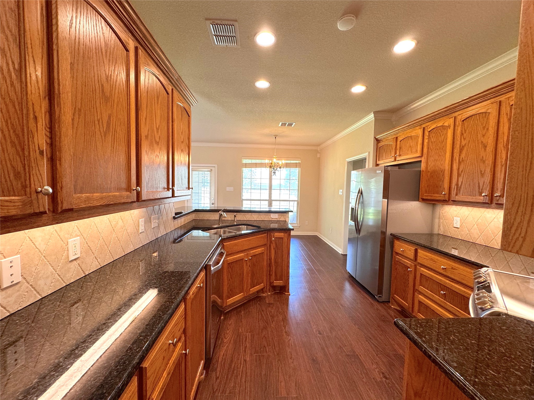1128 Heatherwood Hewitt TX 76643