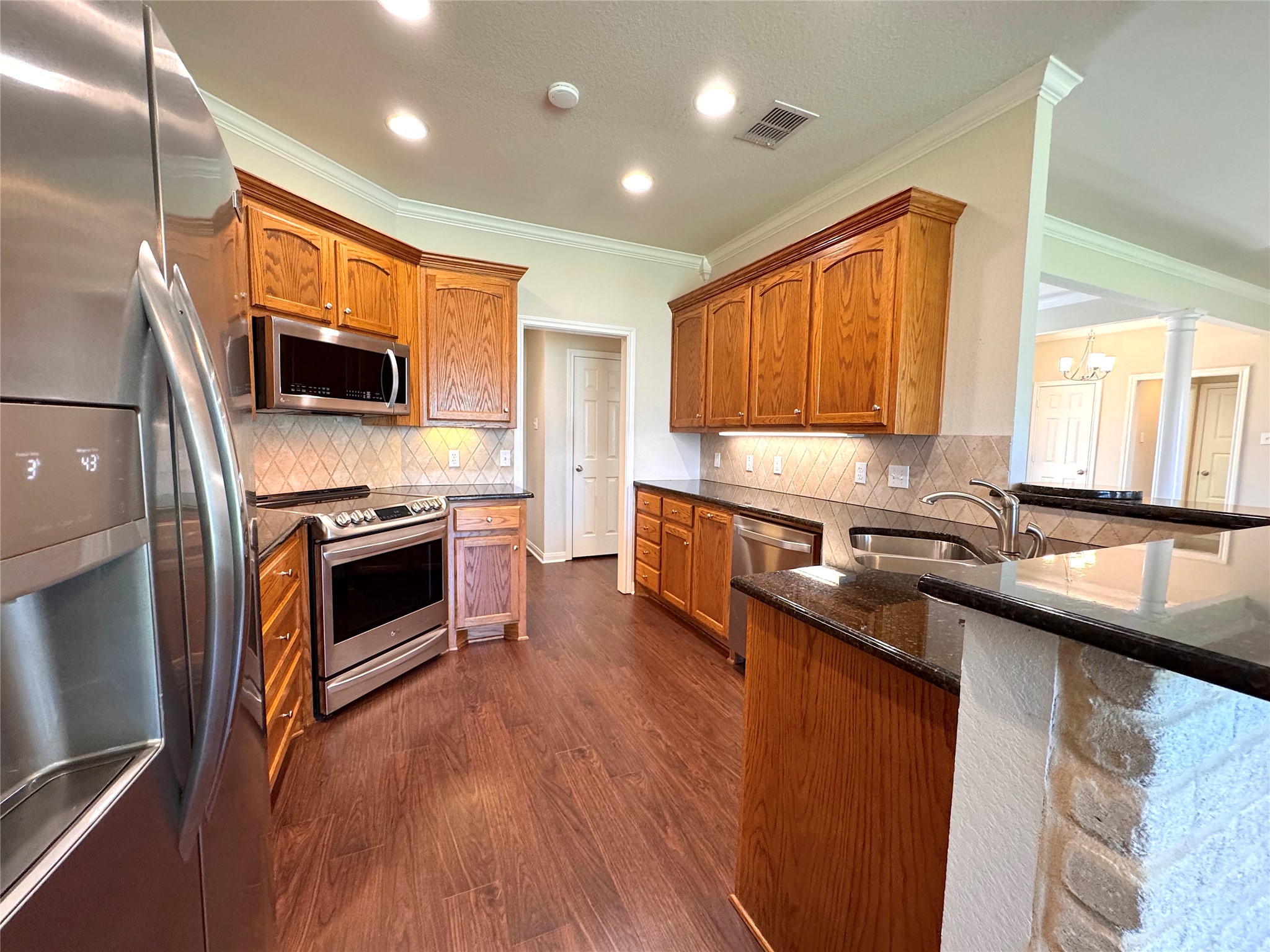 1128 Heatherwood Hewitt TX 76643