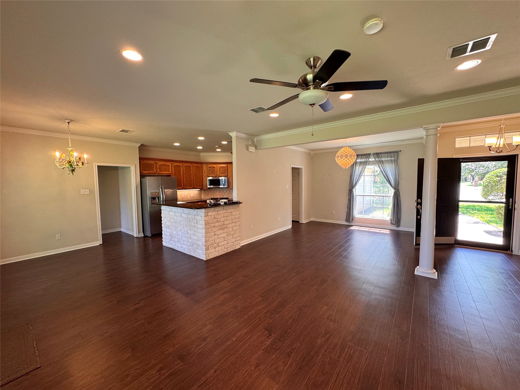 1128 Heatherwood Hewitt TX 76643