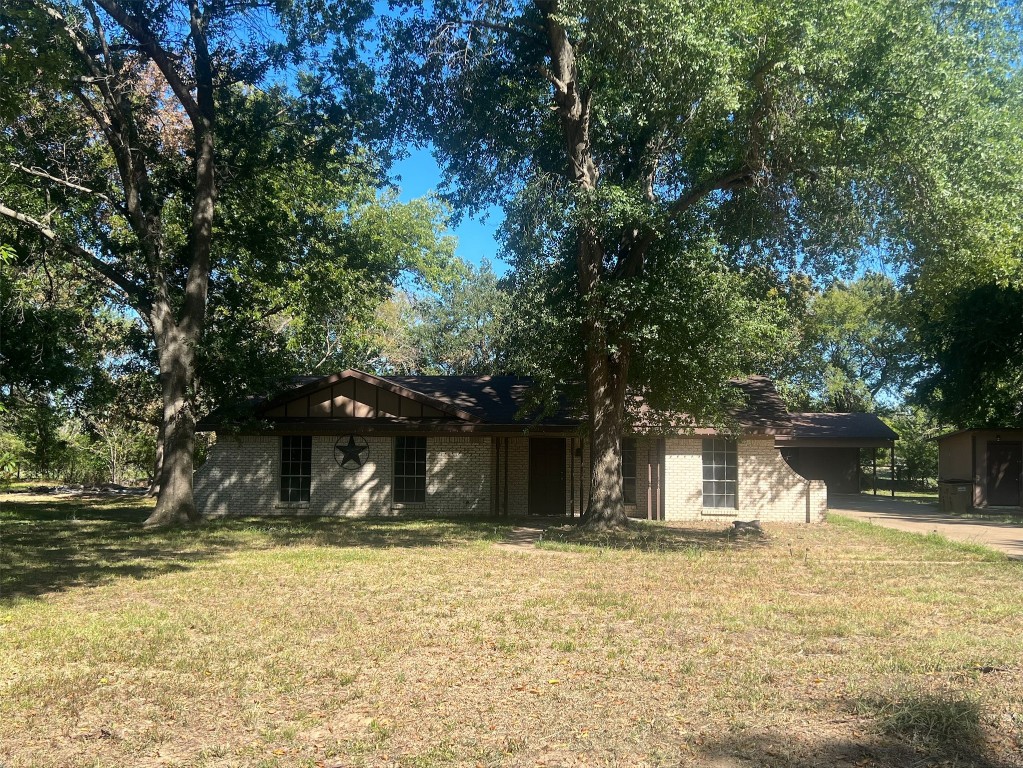 1911 County Road 2101 Kemp TX 75143