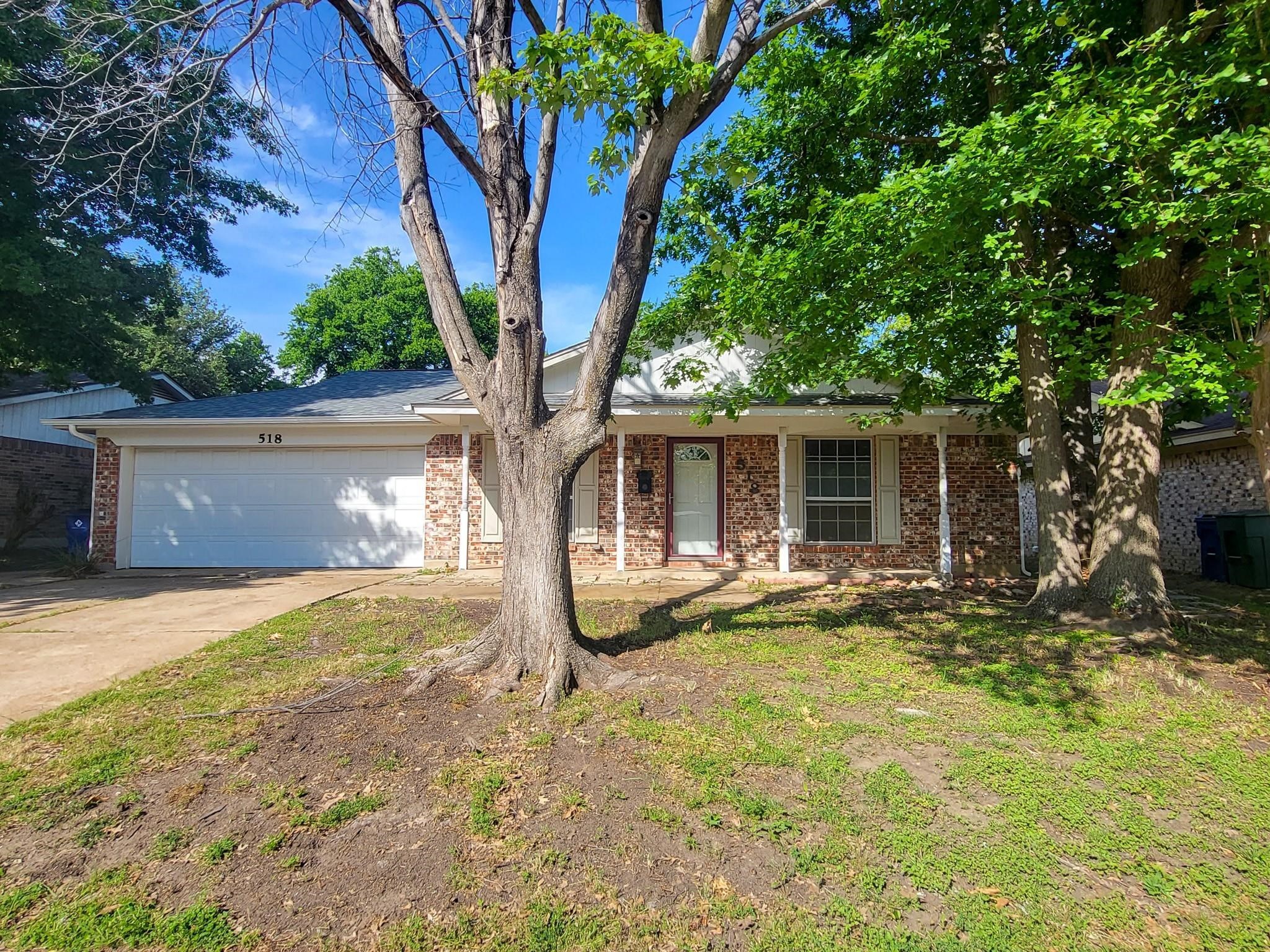 518 Linda Drive Burleson TX 76028