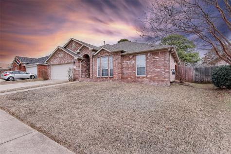 5717 Bright Star Trail Arlington TX 76017
