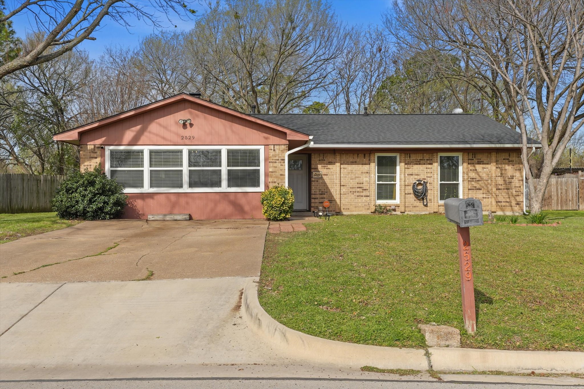 2529 Freedom Lane Denton TX 76209