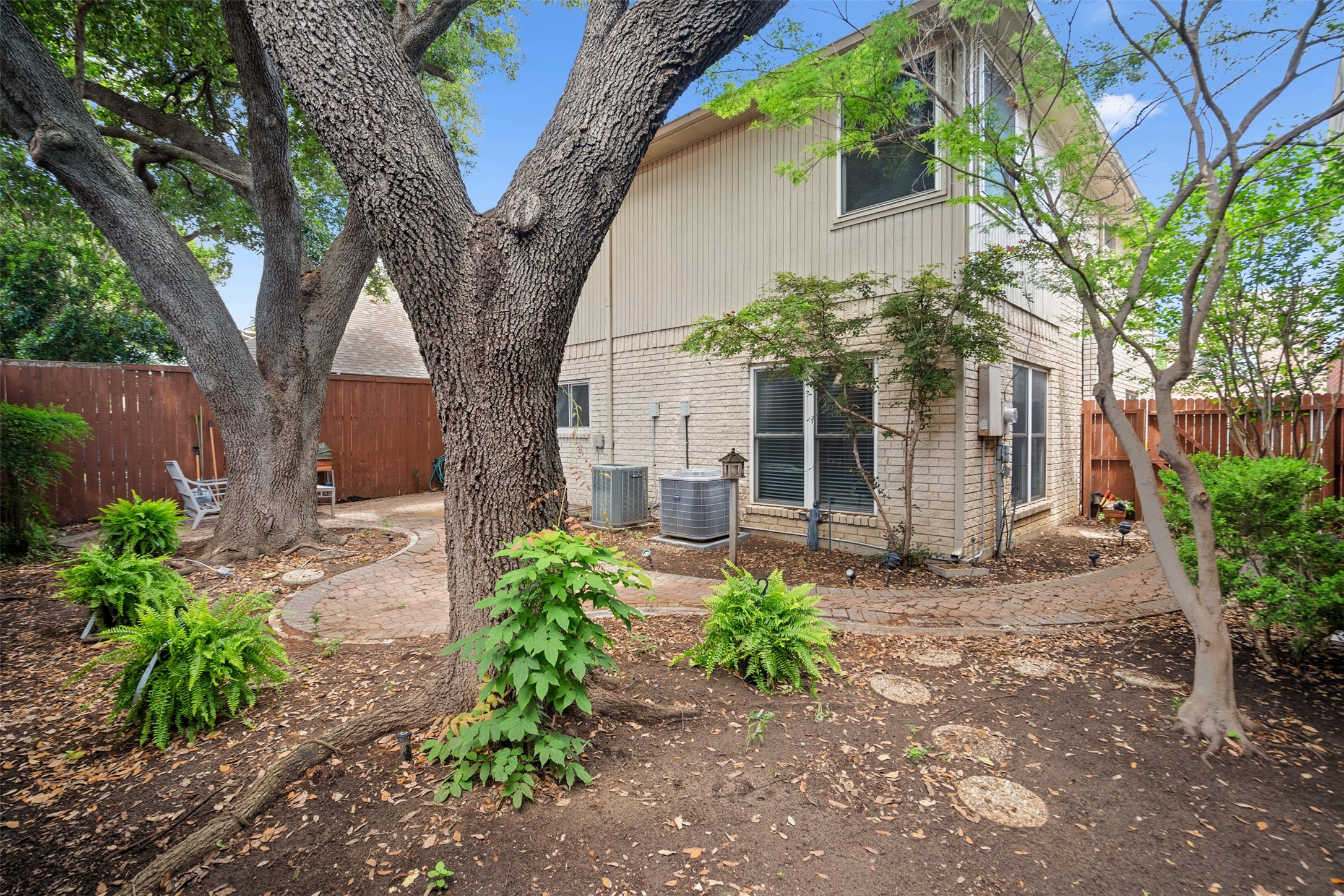 4360 N Capistrano Drive Dallas TX 75287