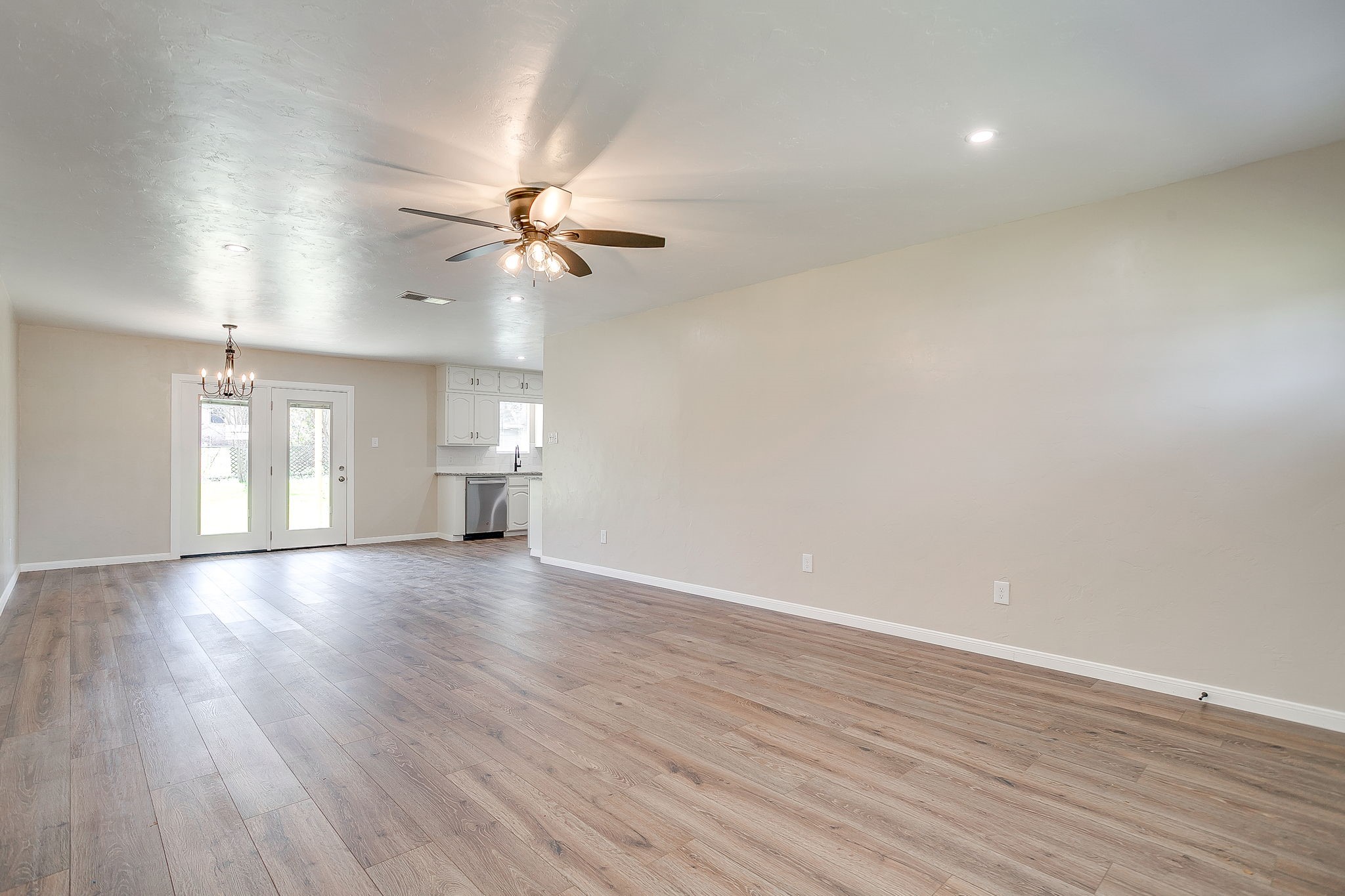 309 Sundown Court Burleson TX 76028