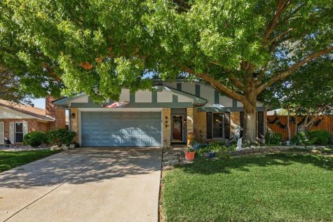 2909 Oakridge Drive Bedford TX 76021