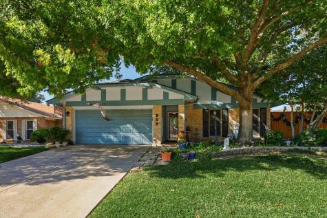2909 Oakridge Drive Bedford TX 76021