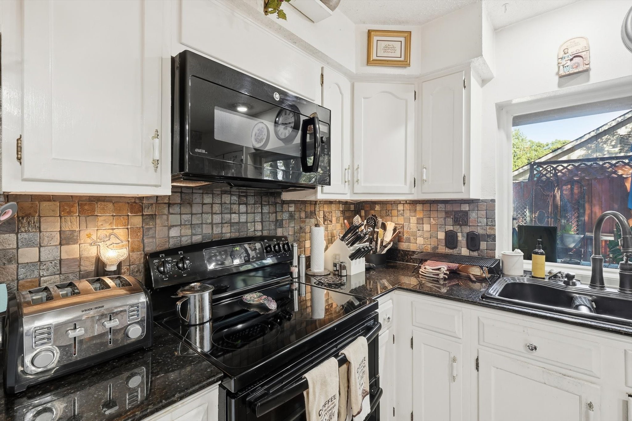 2909 Oakridge Drive Bedford TX 76021