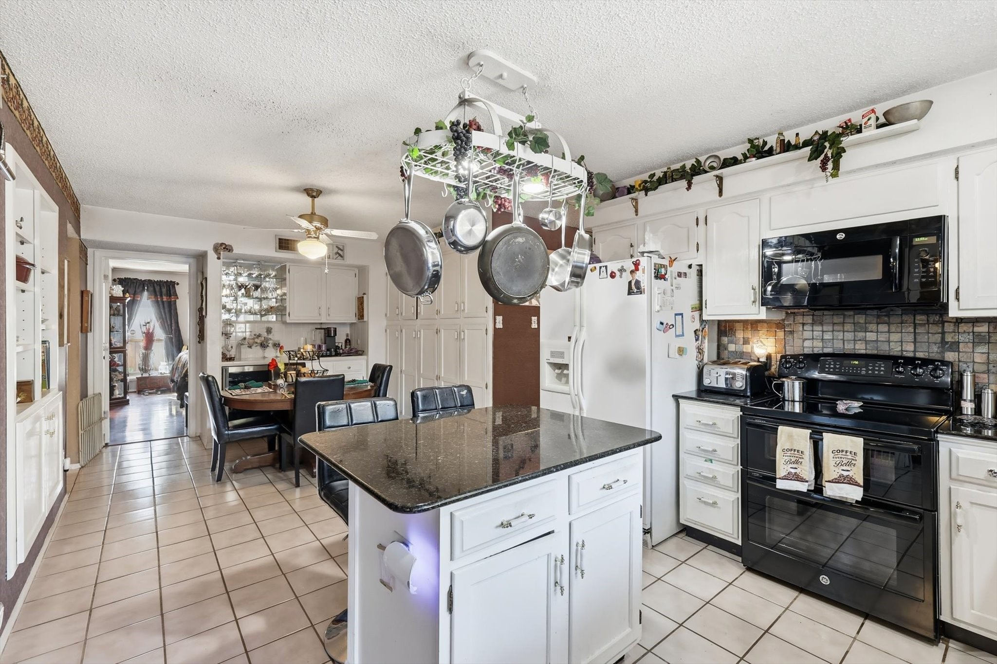2909 Oakridge Drive Bedford TX 76021