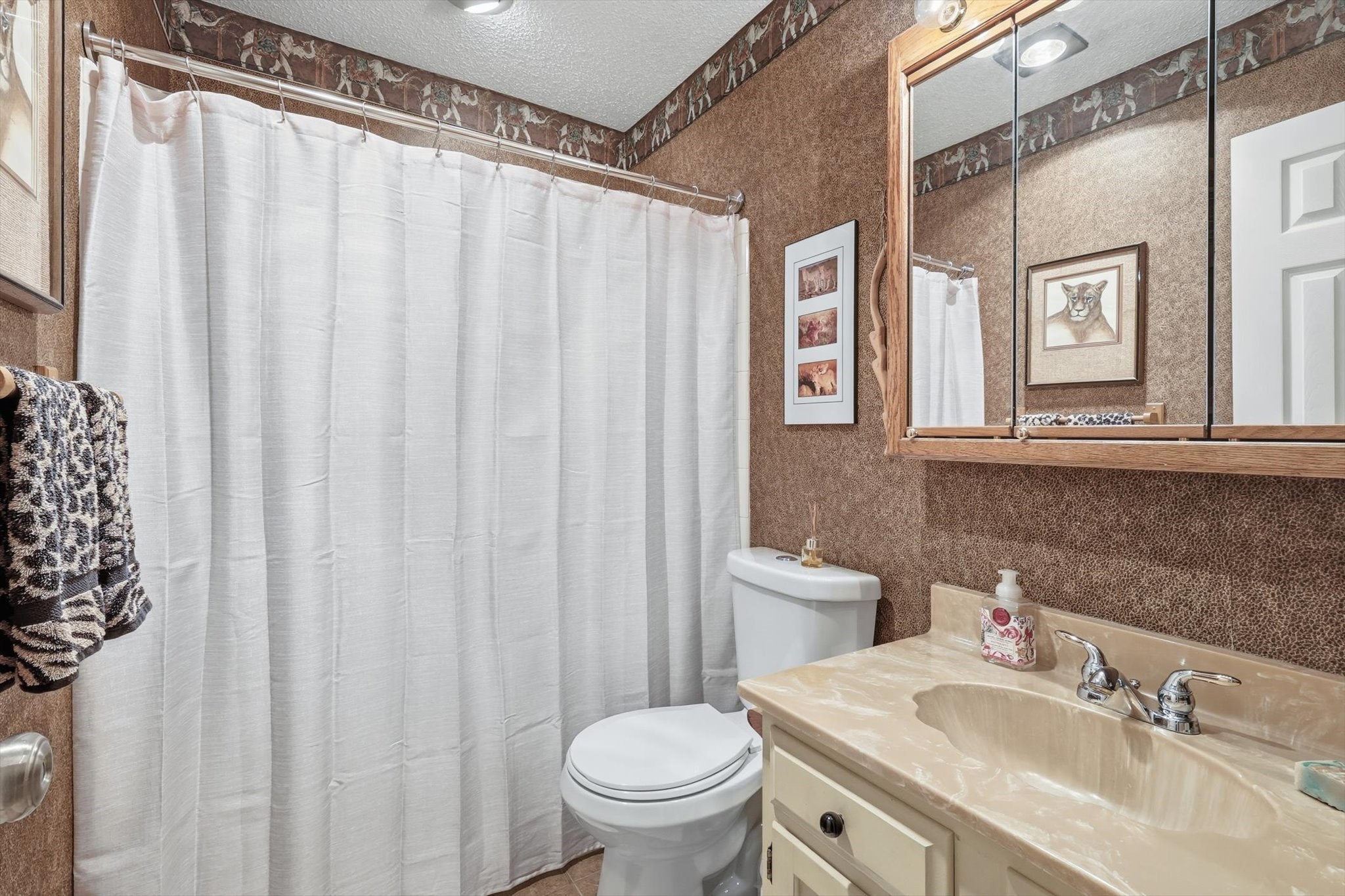 2909 Oakridge Drive Bedford TX 76021