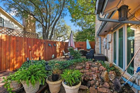 2909 Oakridge Drive Bedford TX 76021