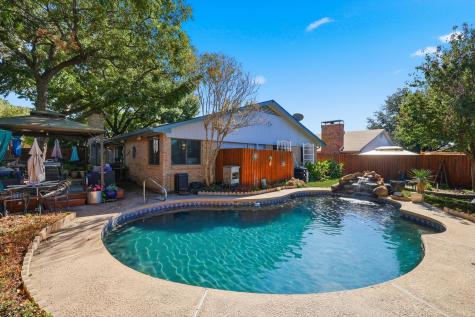 2909 Oakridge Drive Bedford TX 76021