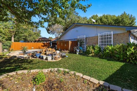2909 Oakridge Drive Bedford TX 76021