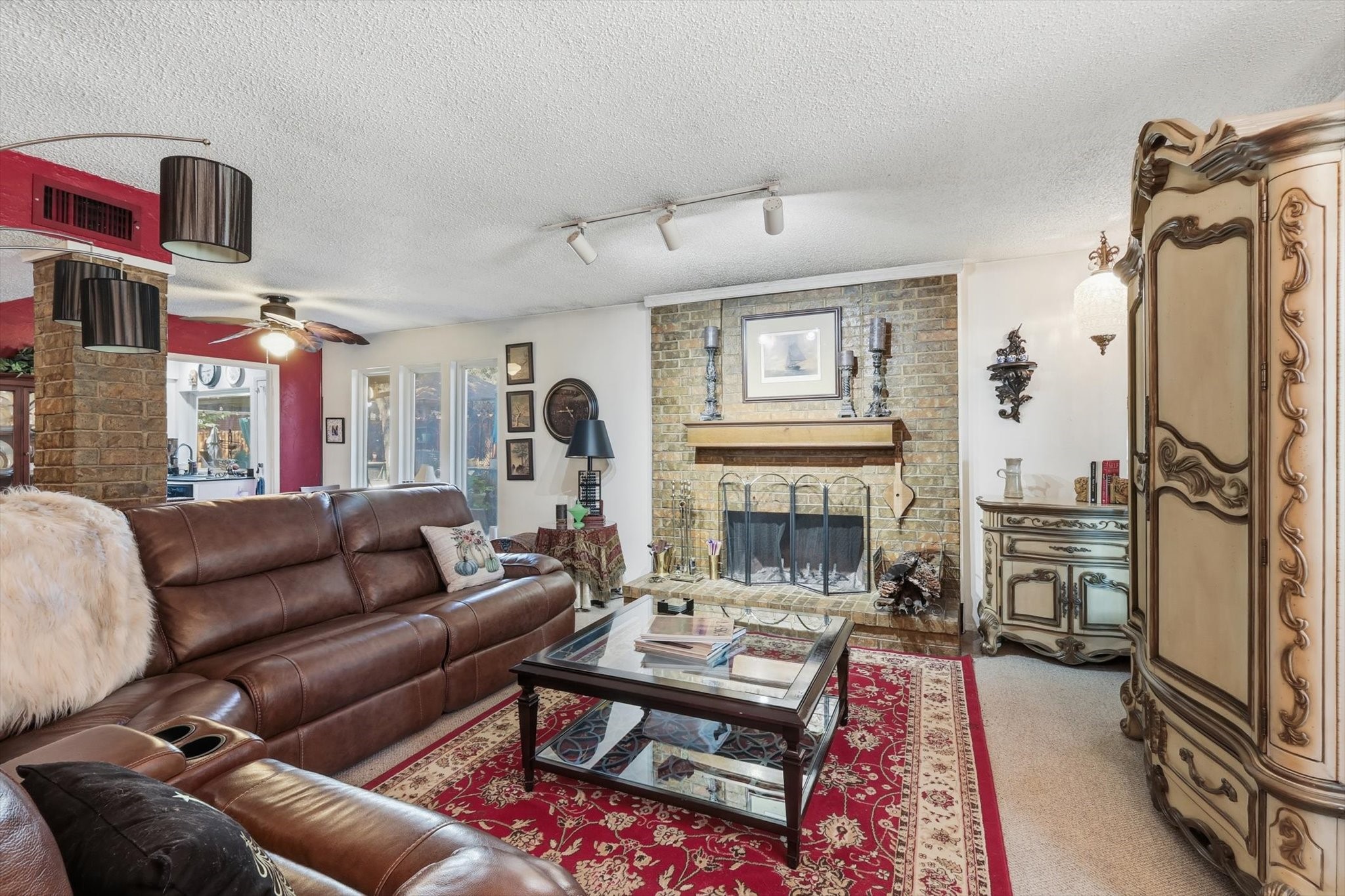 2909 Oakridge Drive Bedford TX 76021