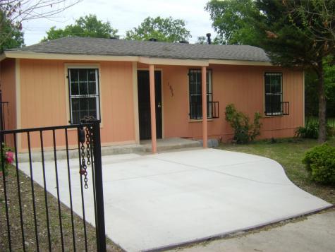 1033 Glen Garden Drive Fort Worth TX 76104