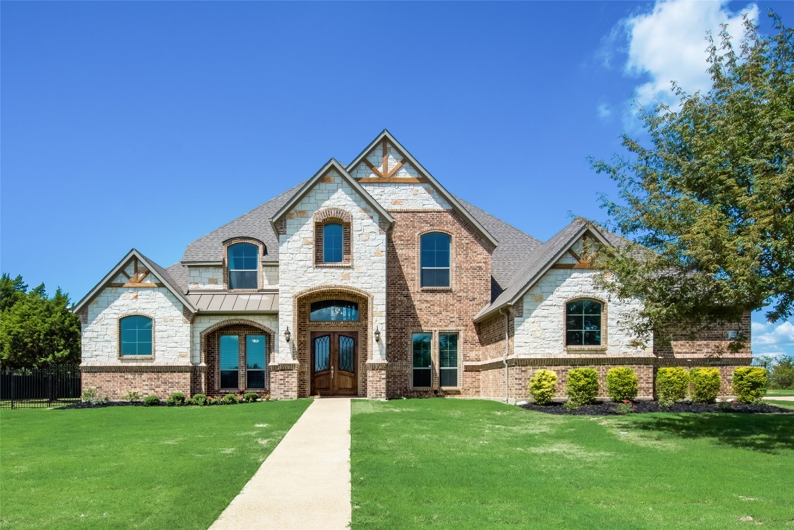 2503 Pikes Peak Cedar Hill TX 75104