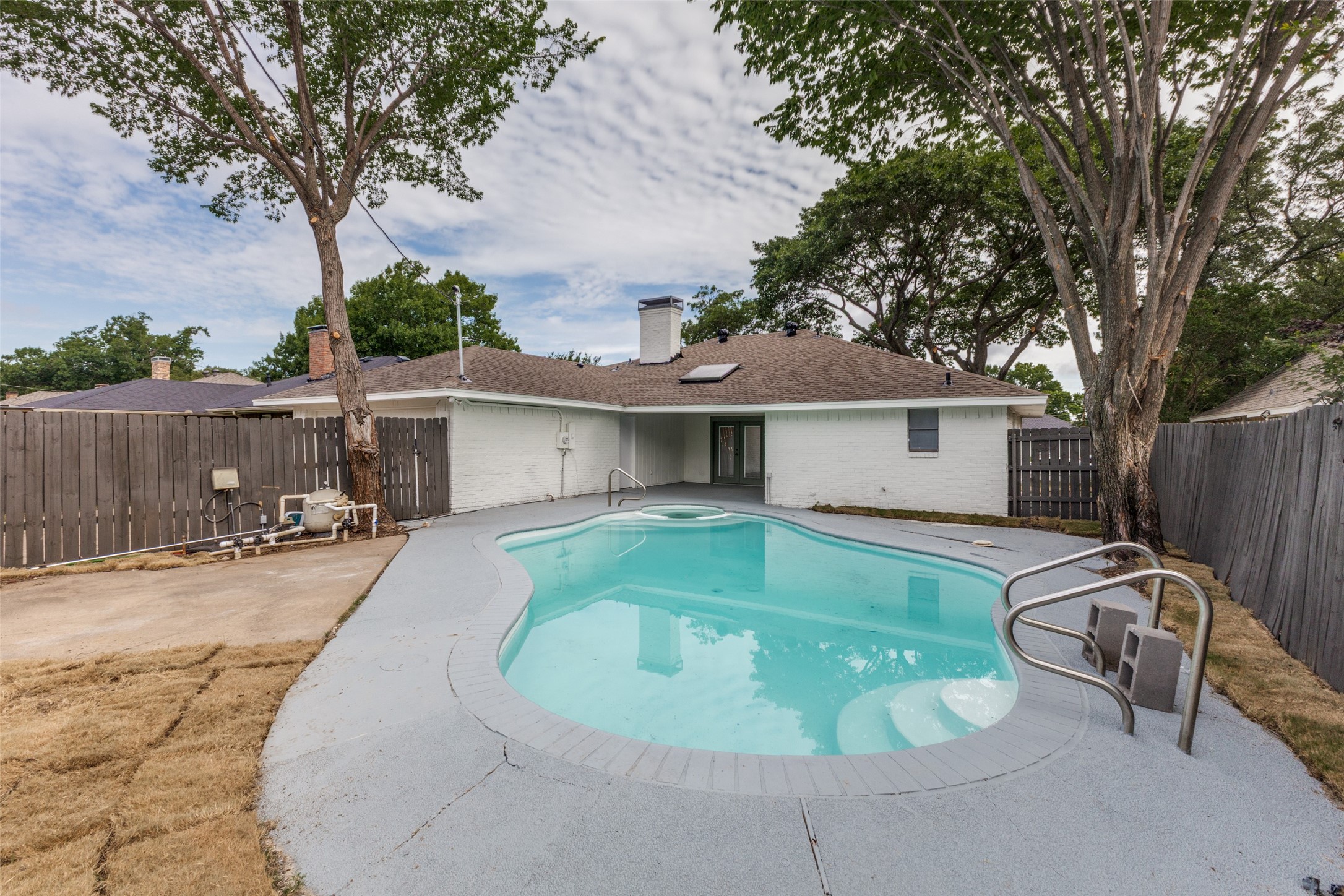 418 Dinalynn Street Mesquite TX 75149