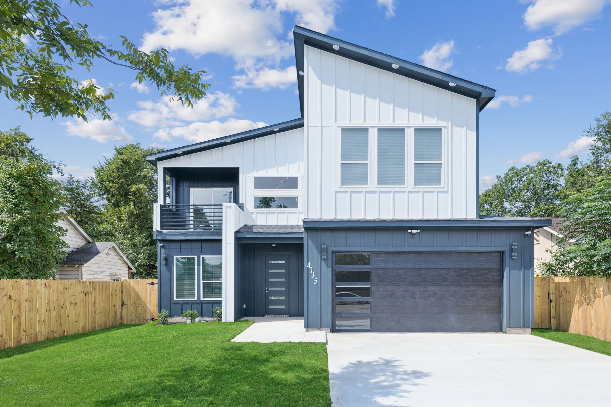 4715 S Denley Drive Dallas TX 75216