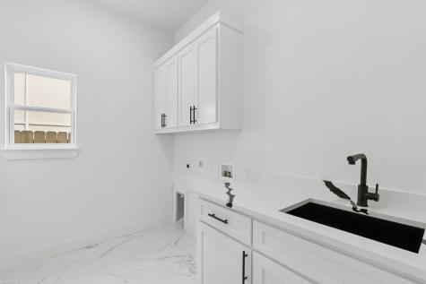 4715 S Denley Drive Dallas TX 75216