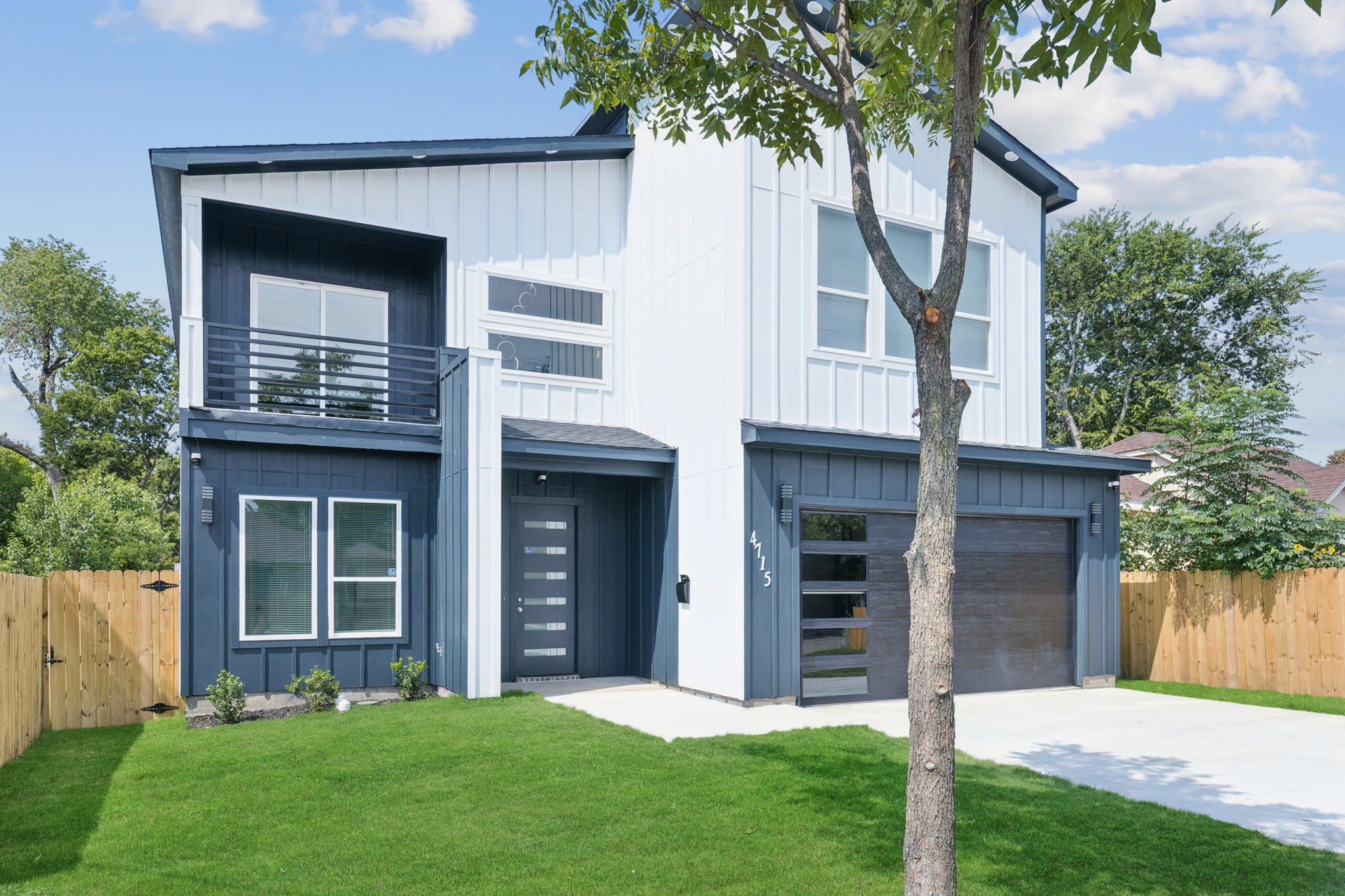 4715 S Denley Drive Dallas TX 75216