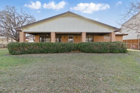 215 County Road 564 Eastland TX 76448