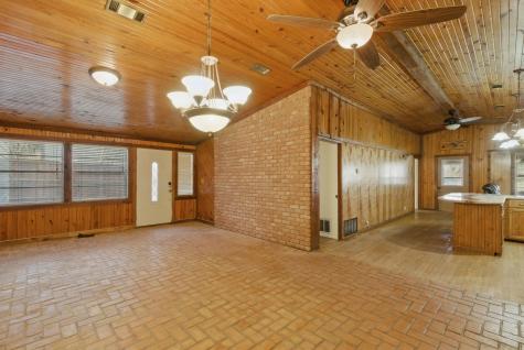 215 County Road 564 Eastland TX 76448